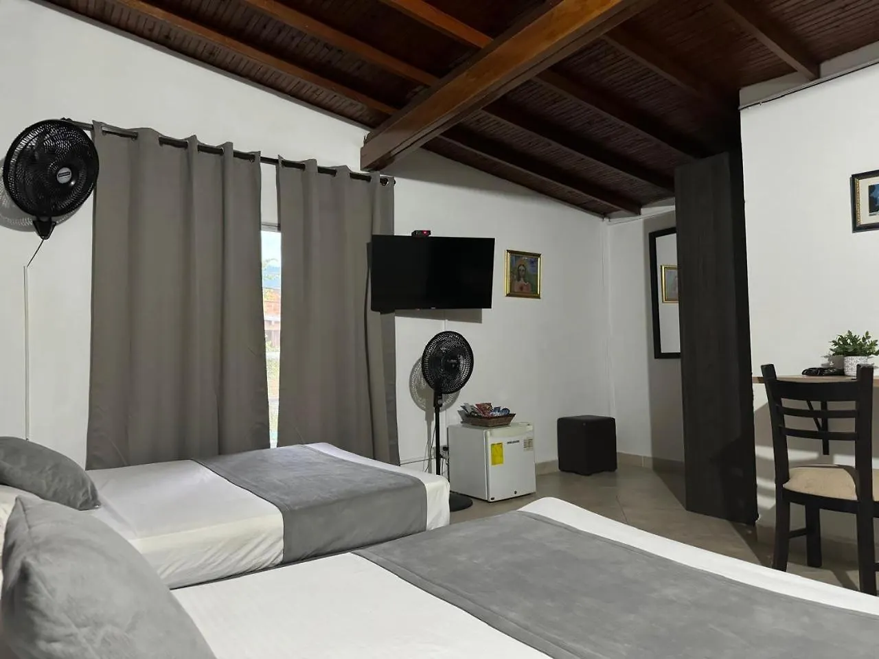 Gemas San Joaquin 1 Hotel Medellin