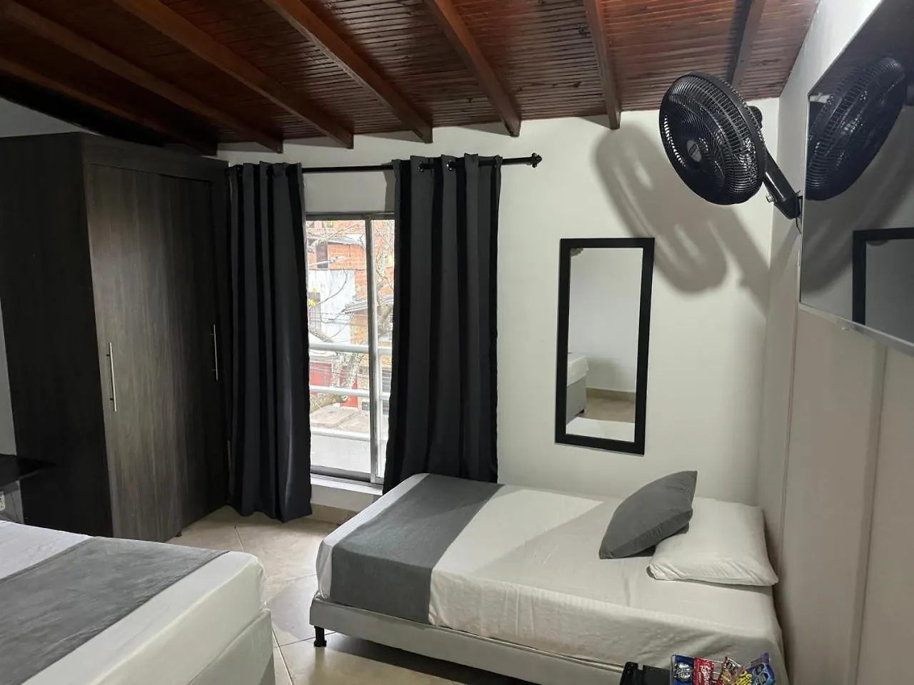 Gemas San Joaquin 1 Hotel Medellin Colombia
